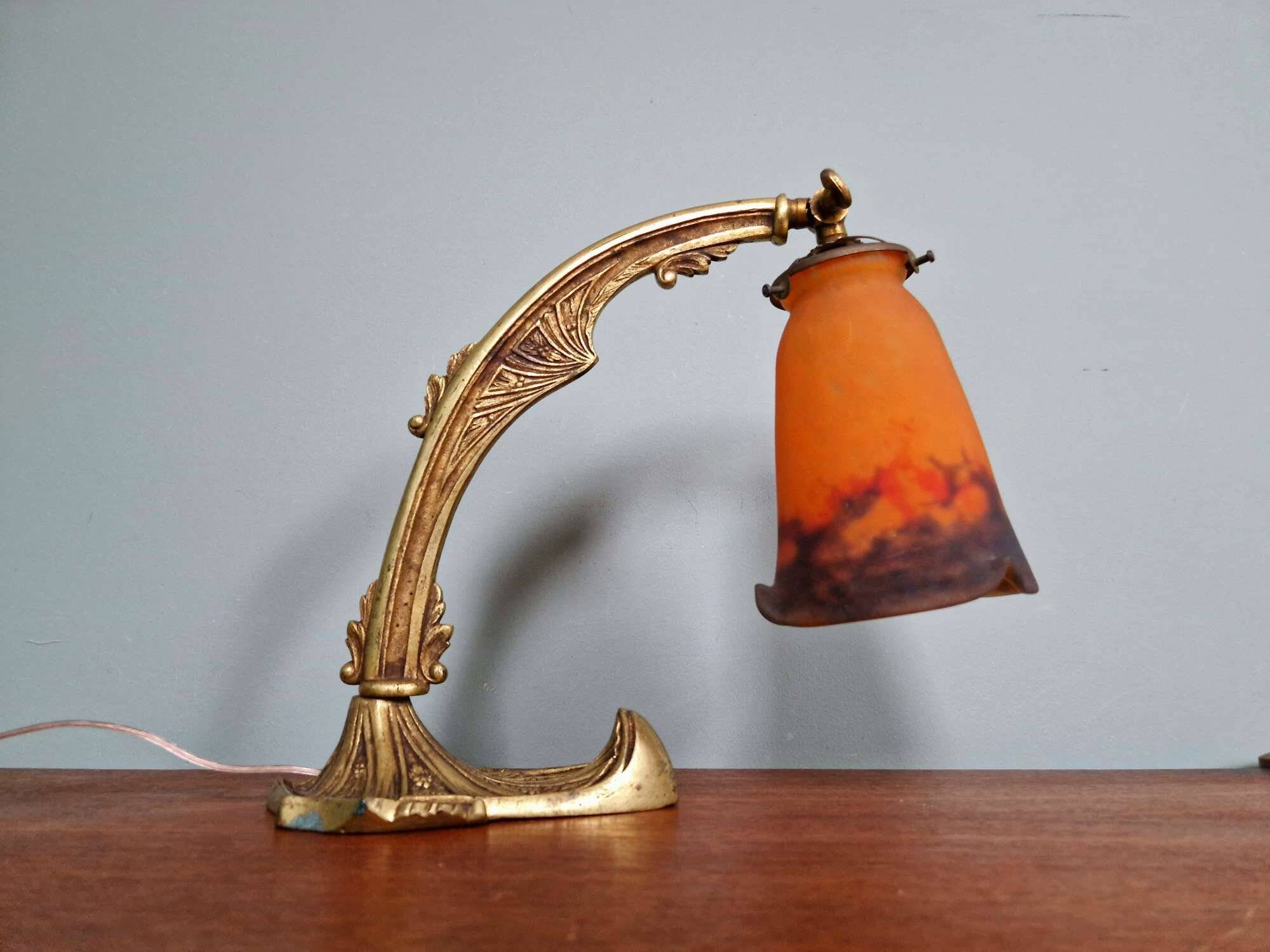Art Deco bronze and marbled glass desk lamp, Muller brothers, 1920