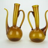 Rare pair of blown pitcher, with trace of pontil. Amber and bubbled glass. The beaks are very thin. 2