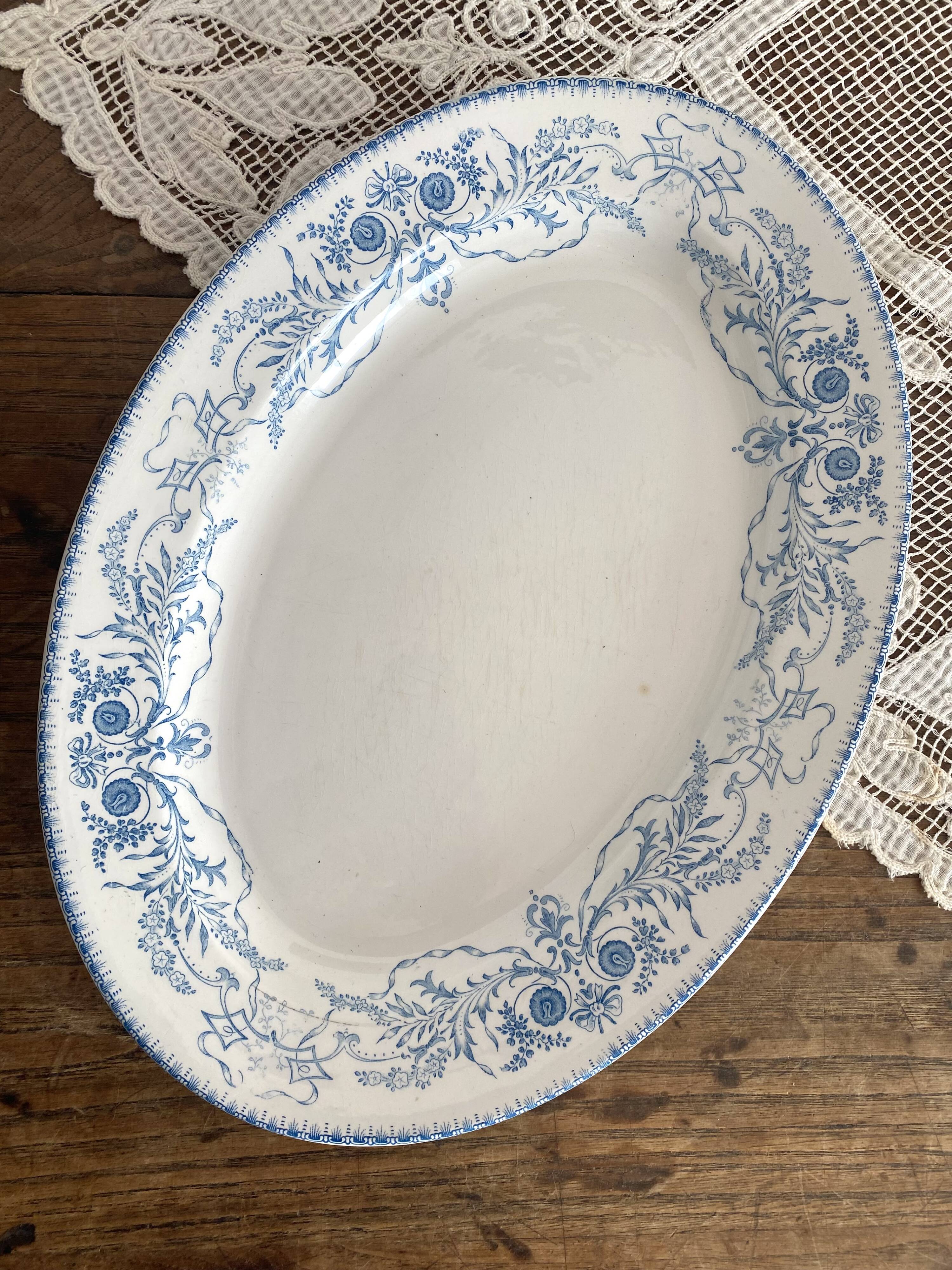 Boch Frères Rubis model ironstone oval dish