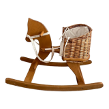 Cheval à bascule en bois et osier