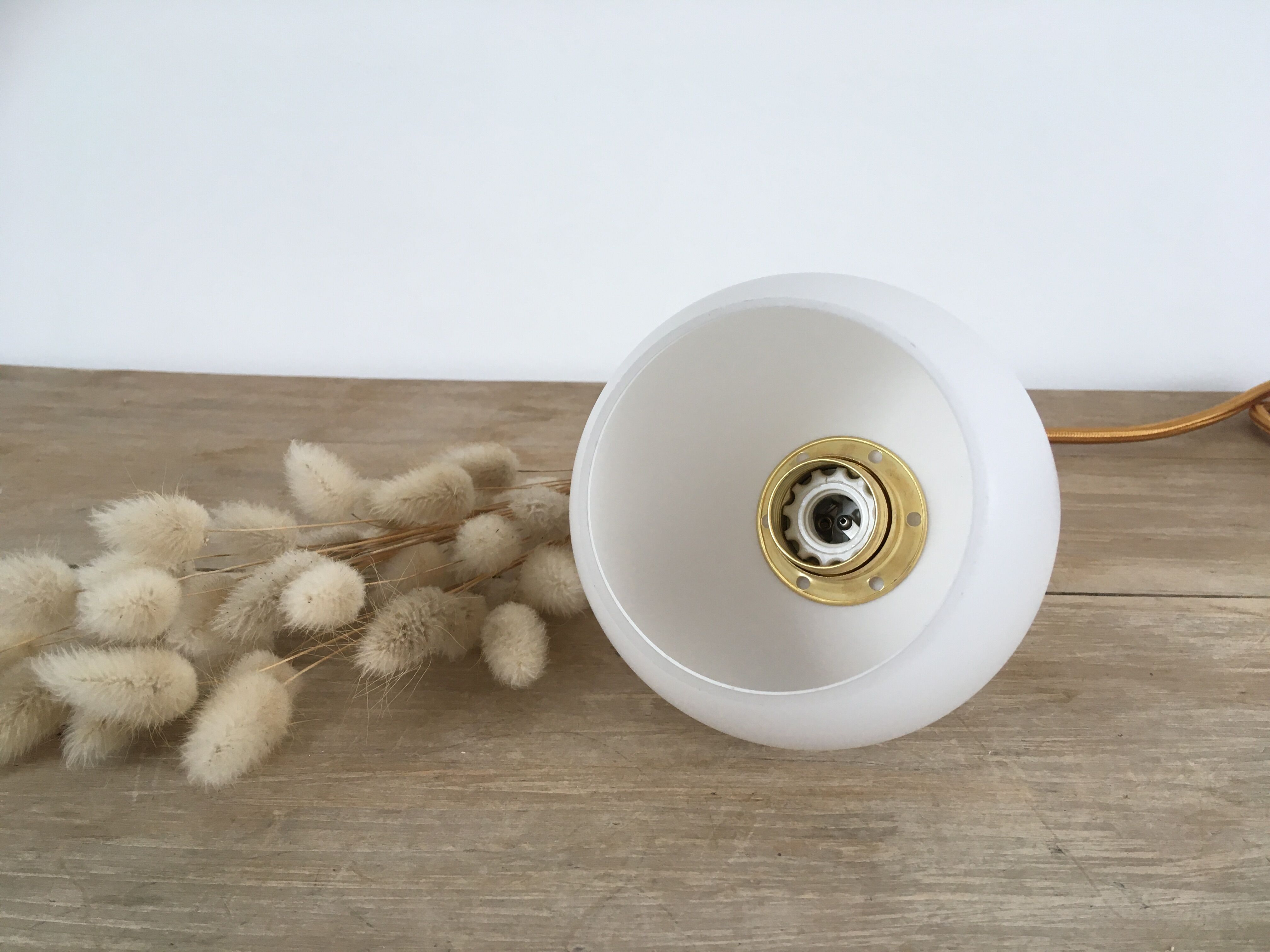 Vintage opaline golden thread walking lamp