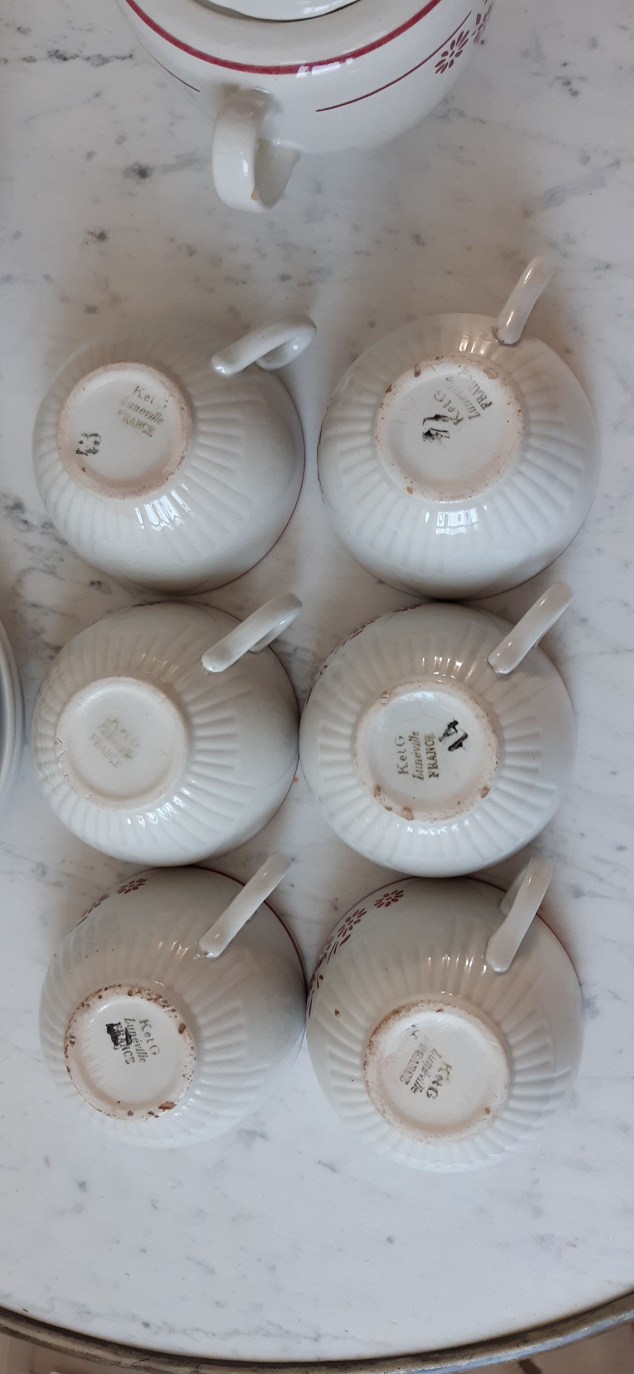 Coffee service KG Lunéville consisting of a coffee maker, 6 cups and a sugar bowl years 30-40