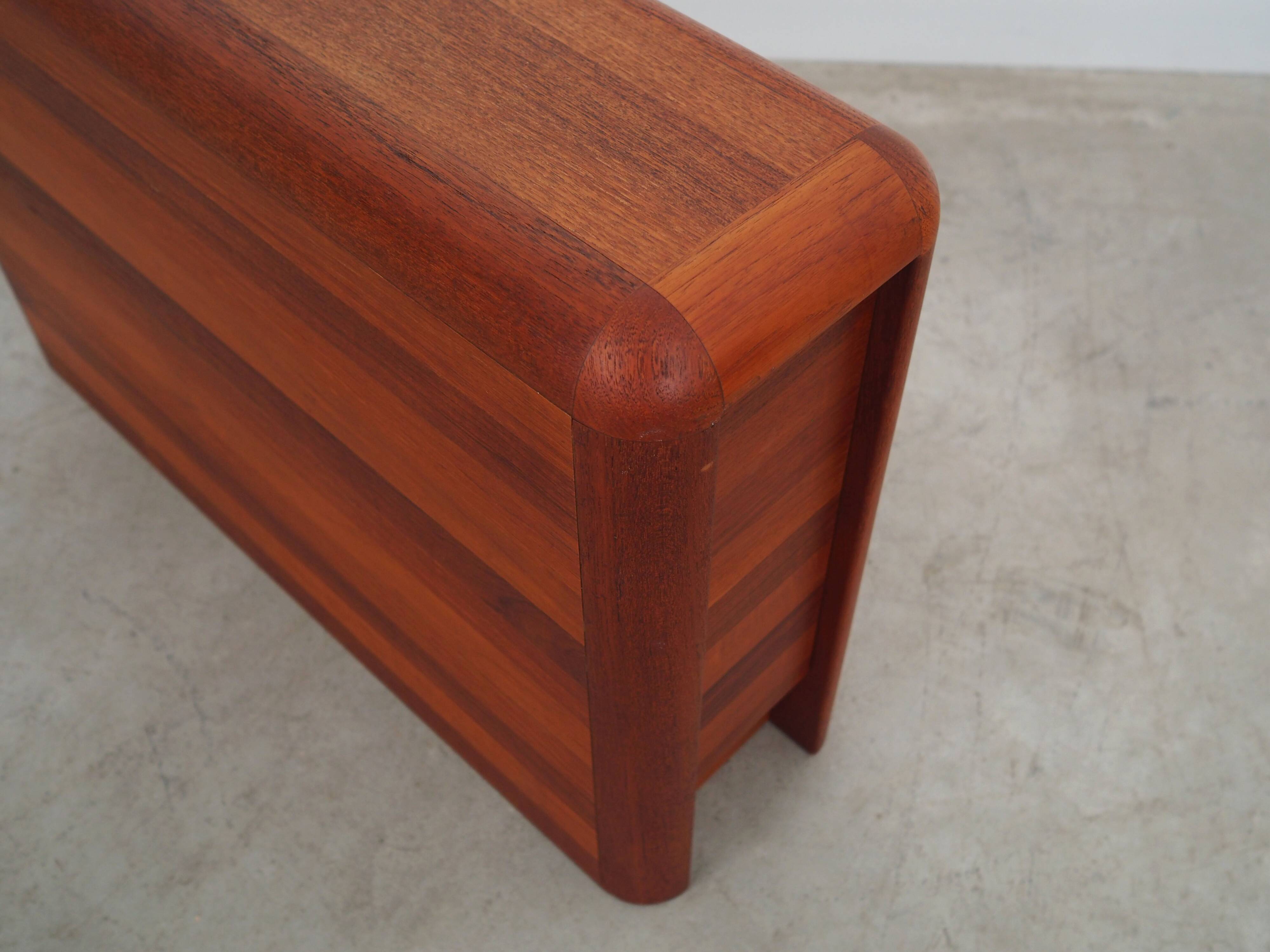 Bar en teck, design danois, années 1970, production : Danemark