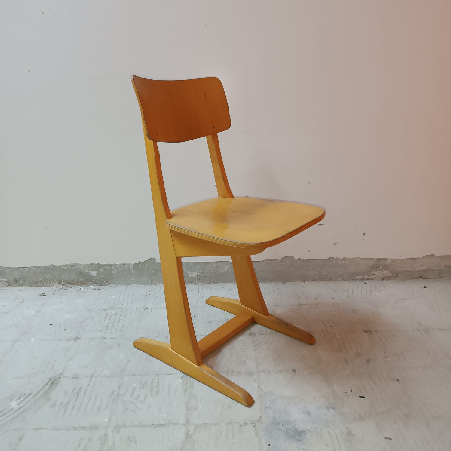 Chaise d'écolier adulte vintage, casala