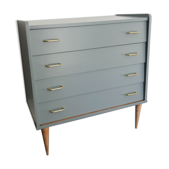 Chest of drawer compass feet