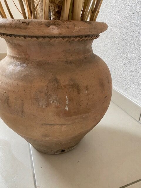 Terracotta pot