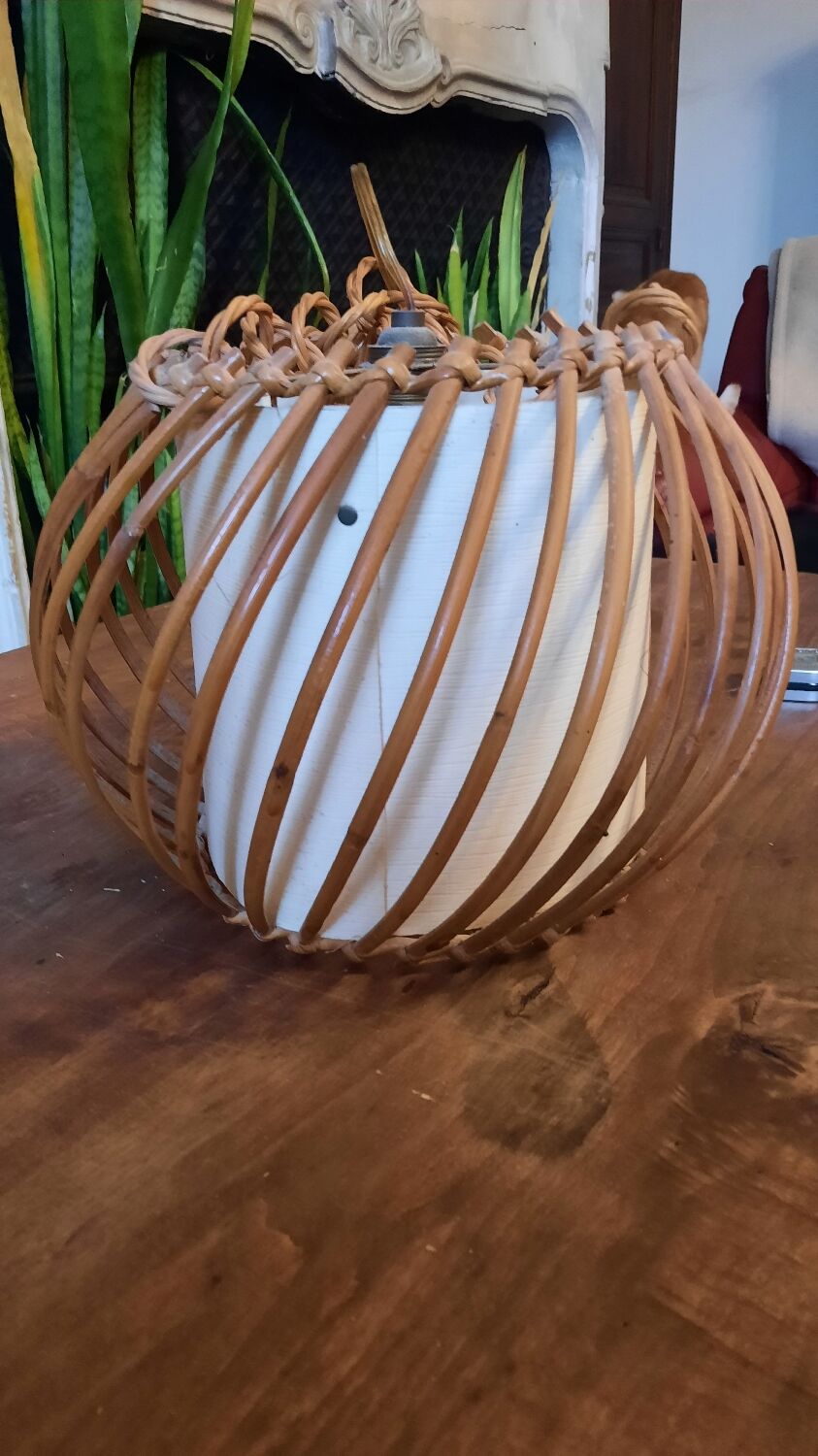 Vintage wicker pendant lamp