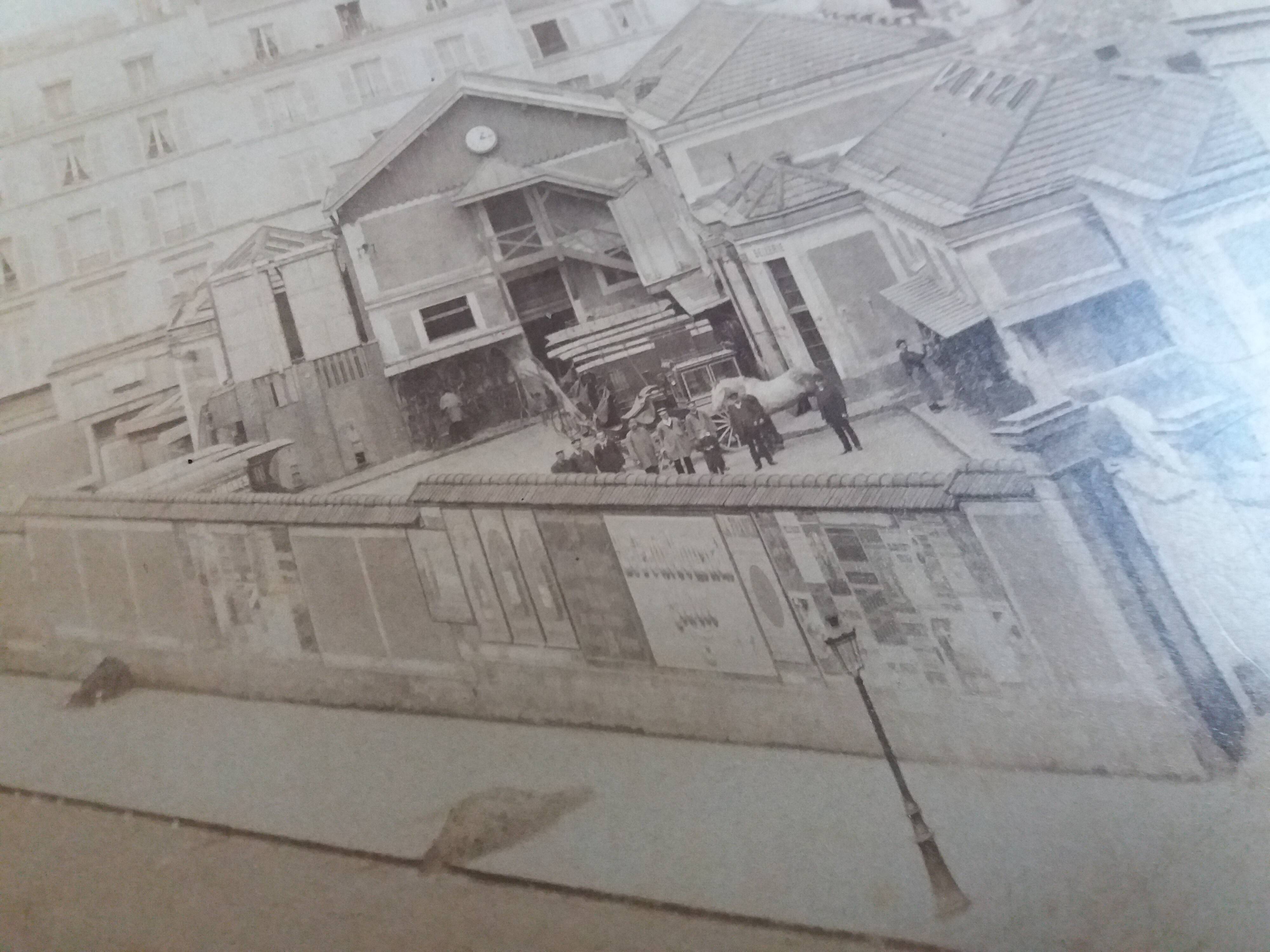 Old photograph 1900 view of a Parisian warehouse with diligence and horse