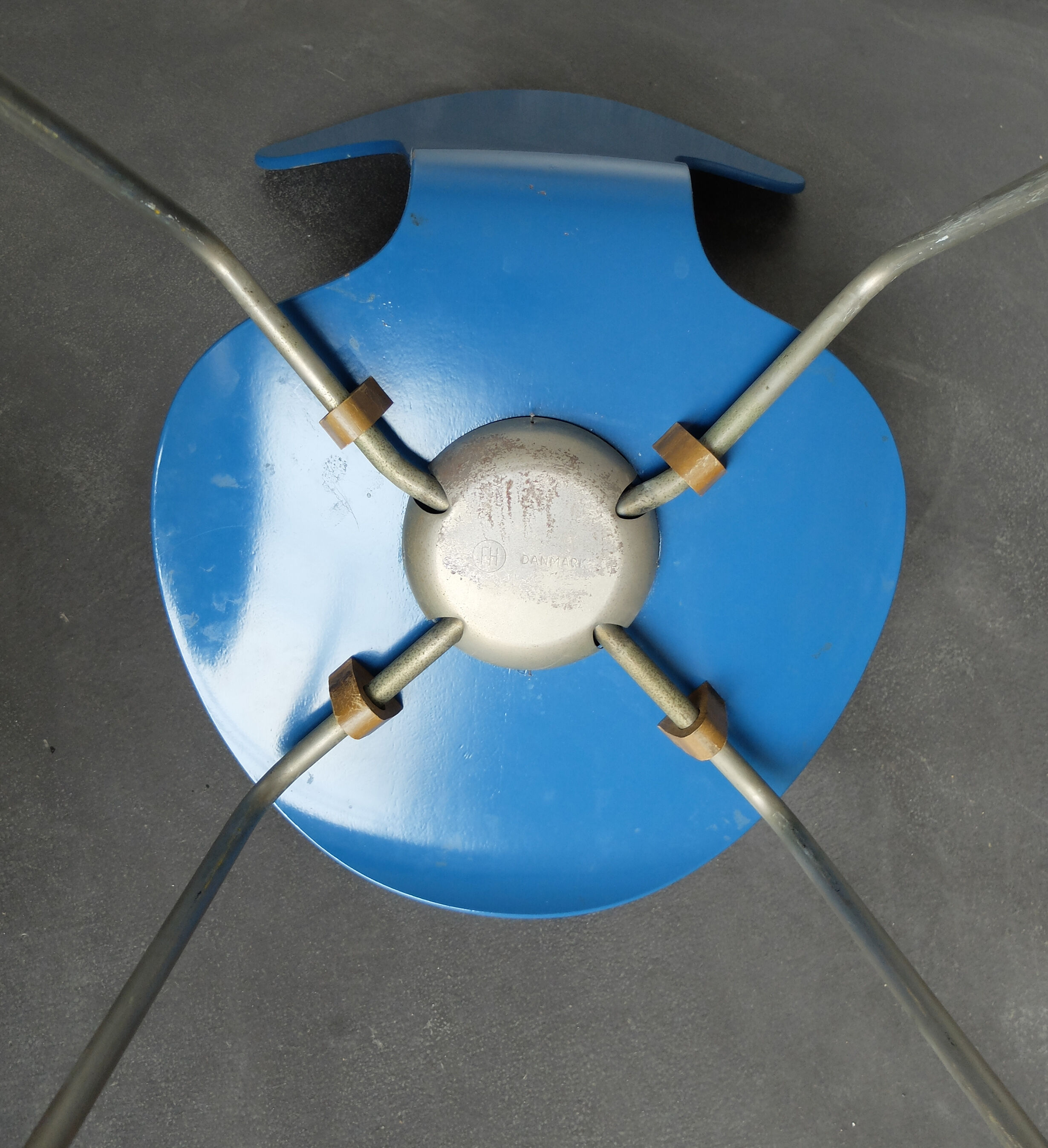 Chair 3105 by Arne Jacobsen for Fritz Hansen  1950