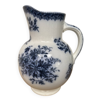 Maastricht toilet jug