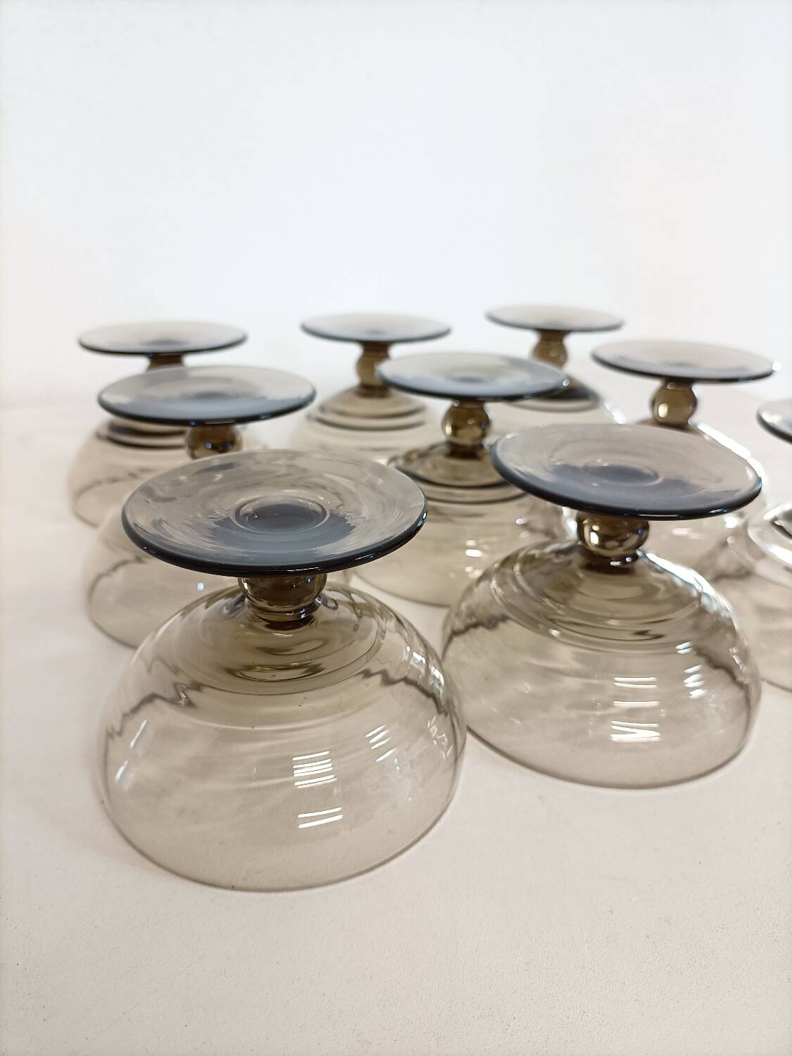 Set of 9 smoked glass champagne glasses