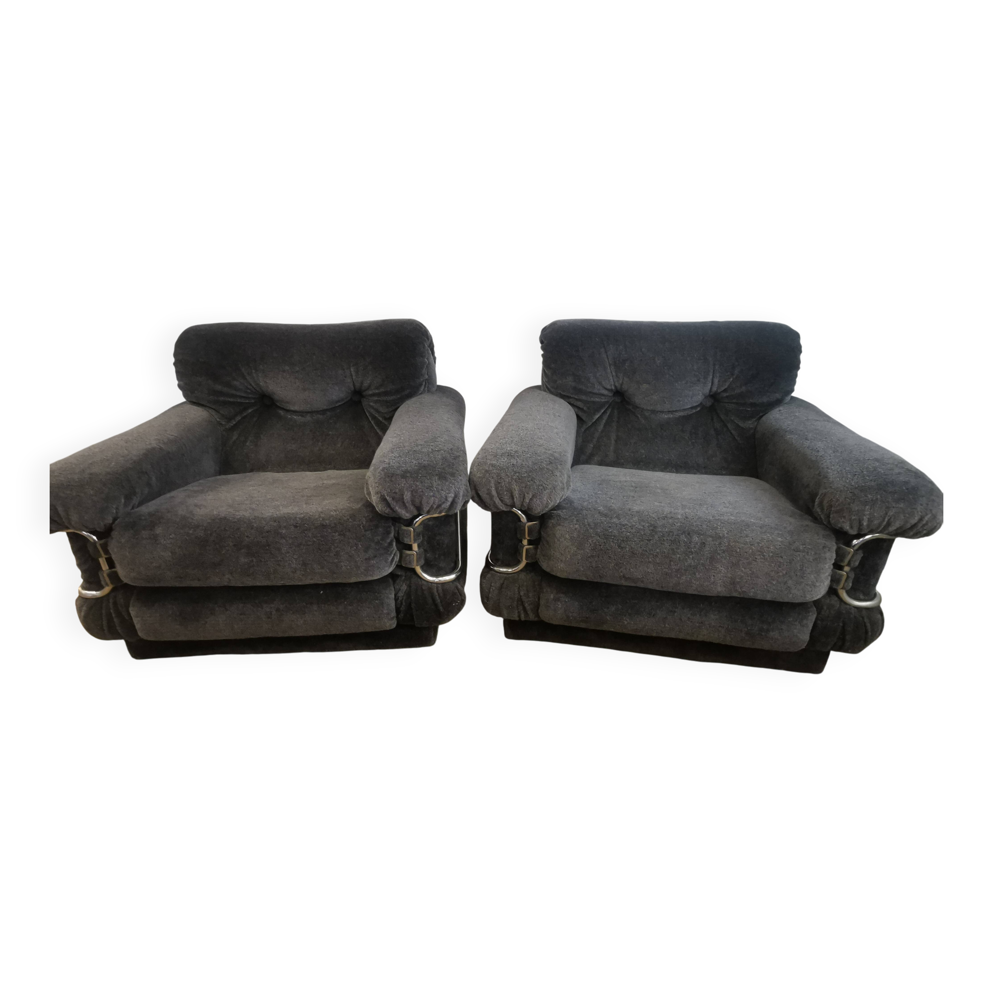 Pair of vintage italian design armchairs from the 70s