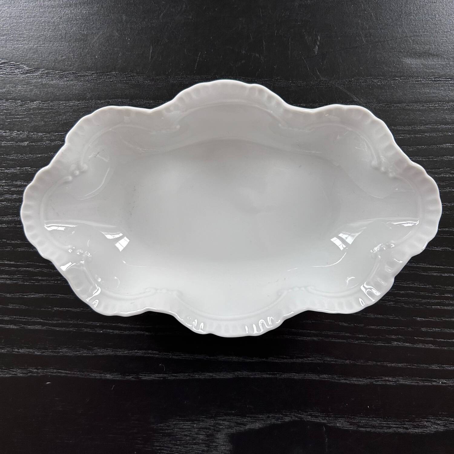 Scalloped porcelain dish