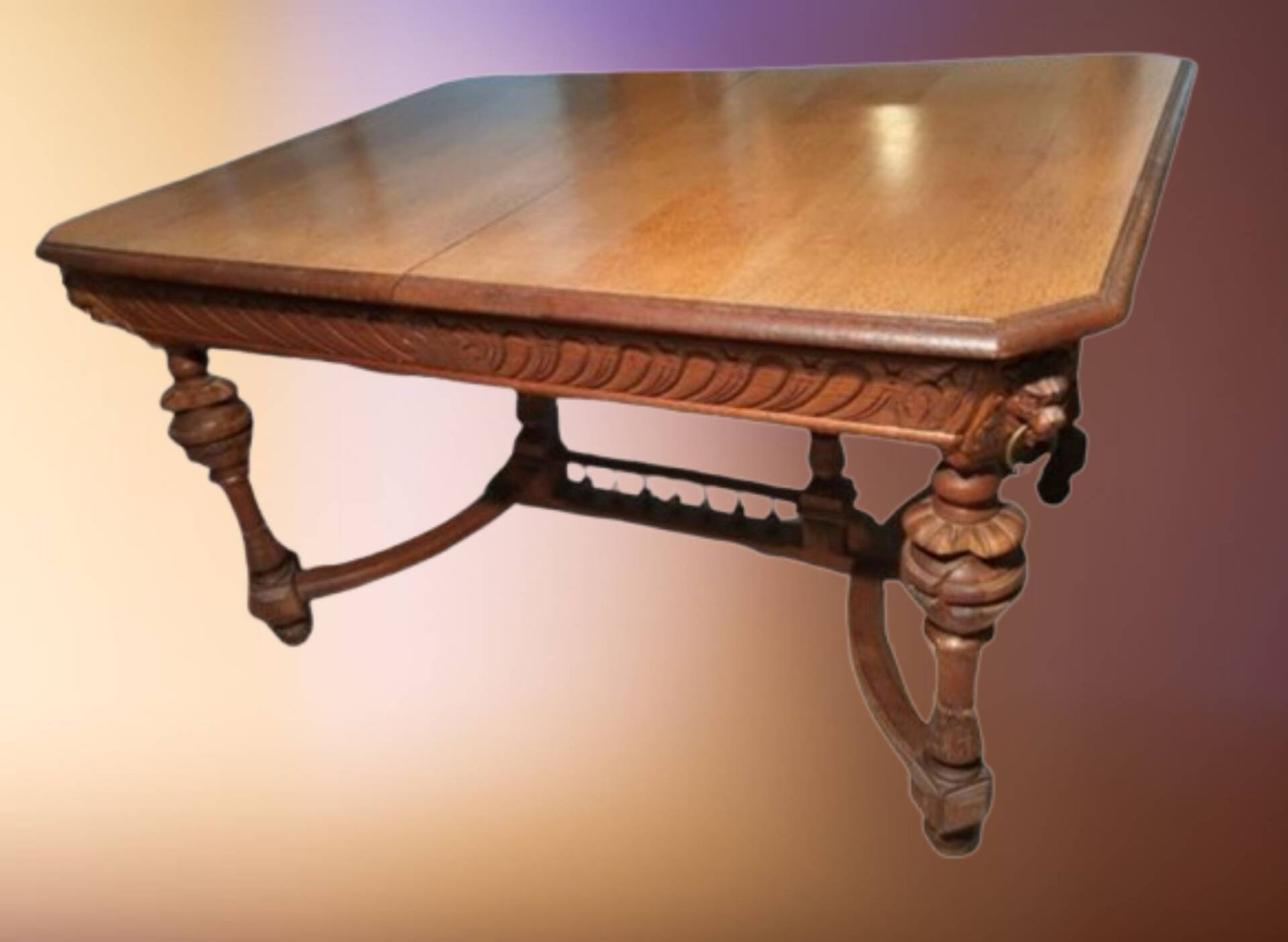 Table en chêne têtes de lion