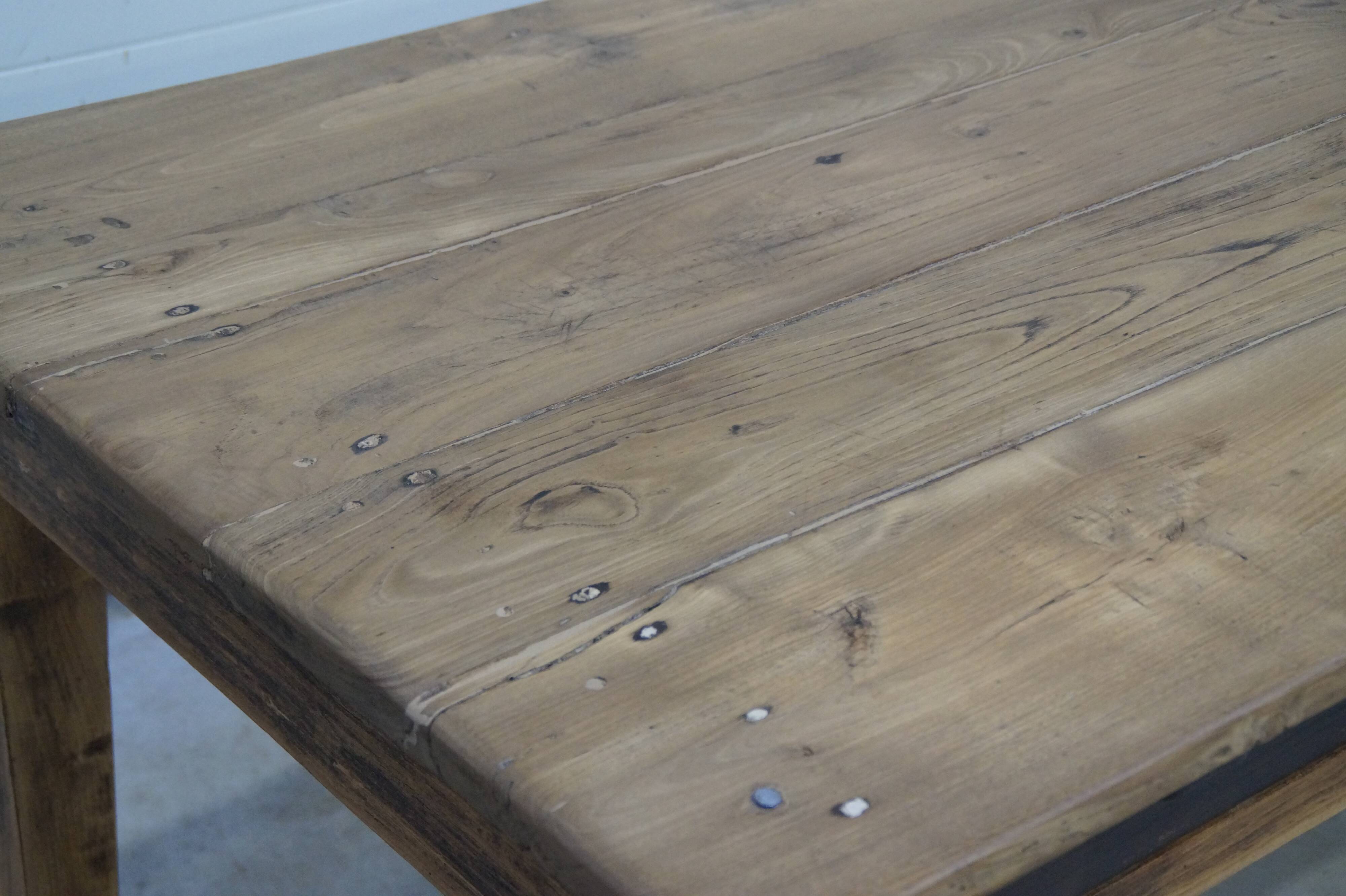 Farm or community table