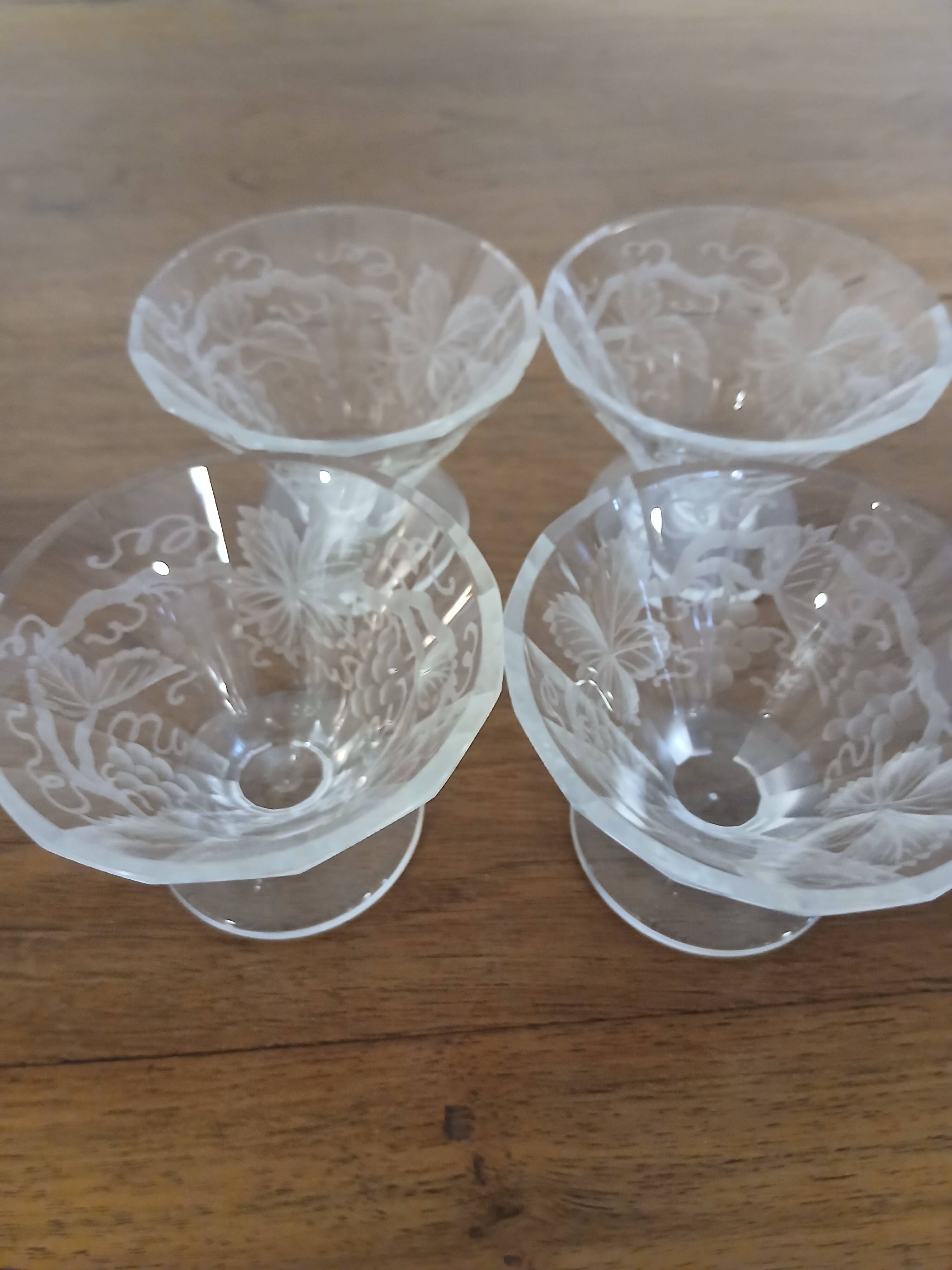 4 small Art Deco crystal glass bowls