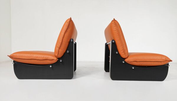Paire de fauteuils par Guiseppe Munari, Italie, années 1970 - Nouvelle tapisserie