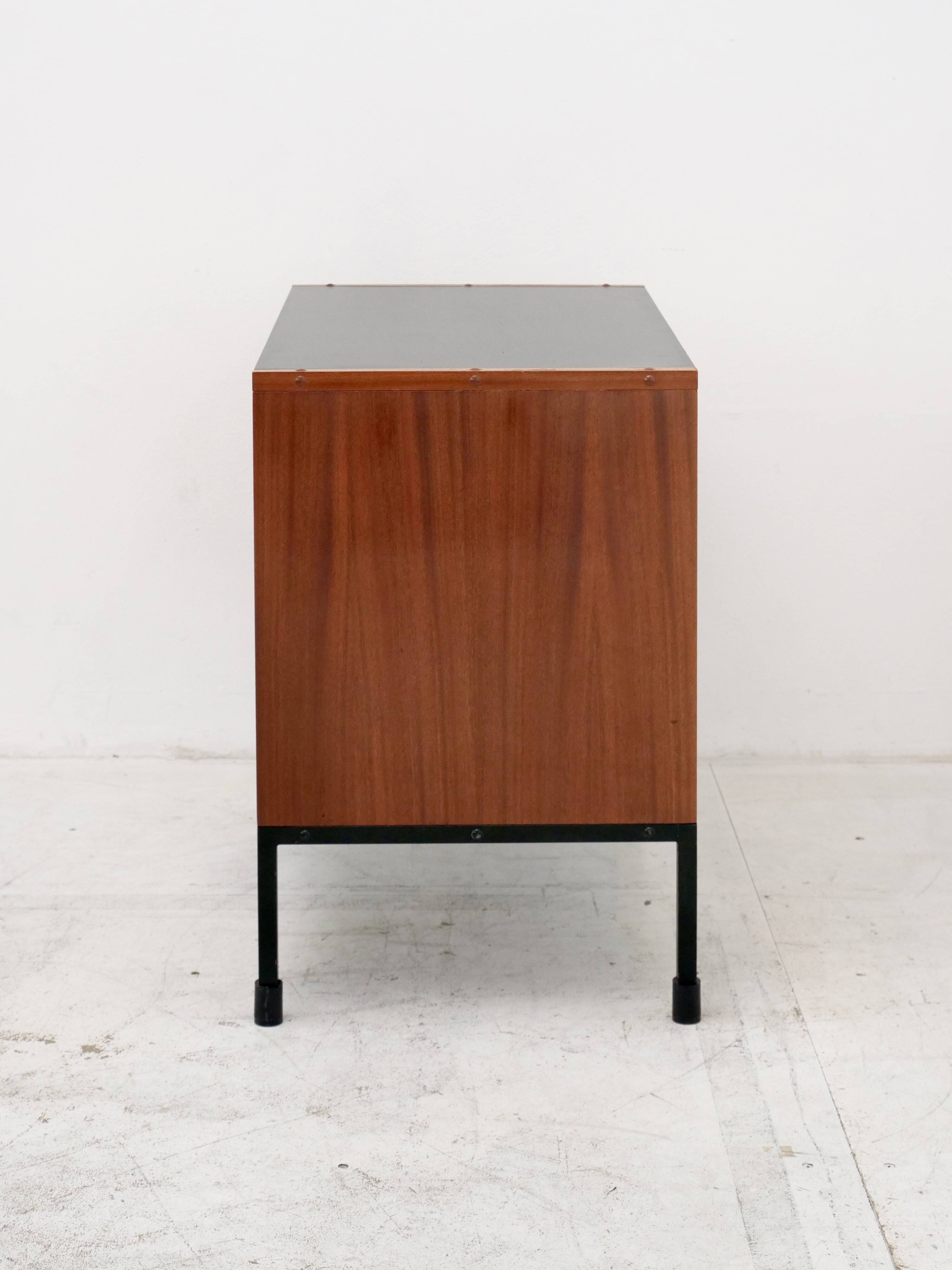 Commode à triroirs mid century design Français ARP Minvielle