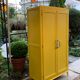 Armoire parisienne jaune poudrée 1950
