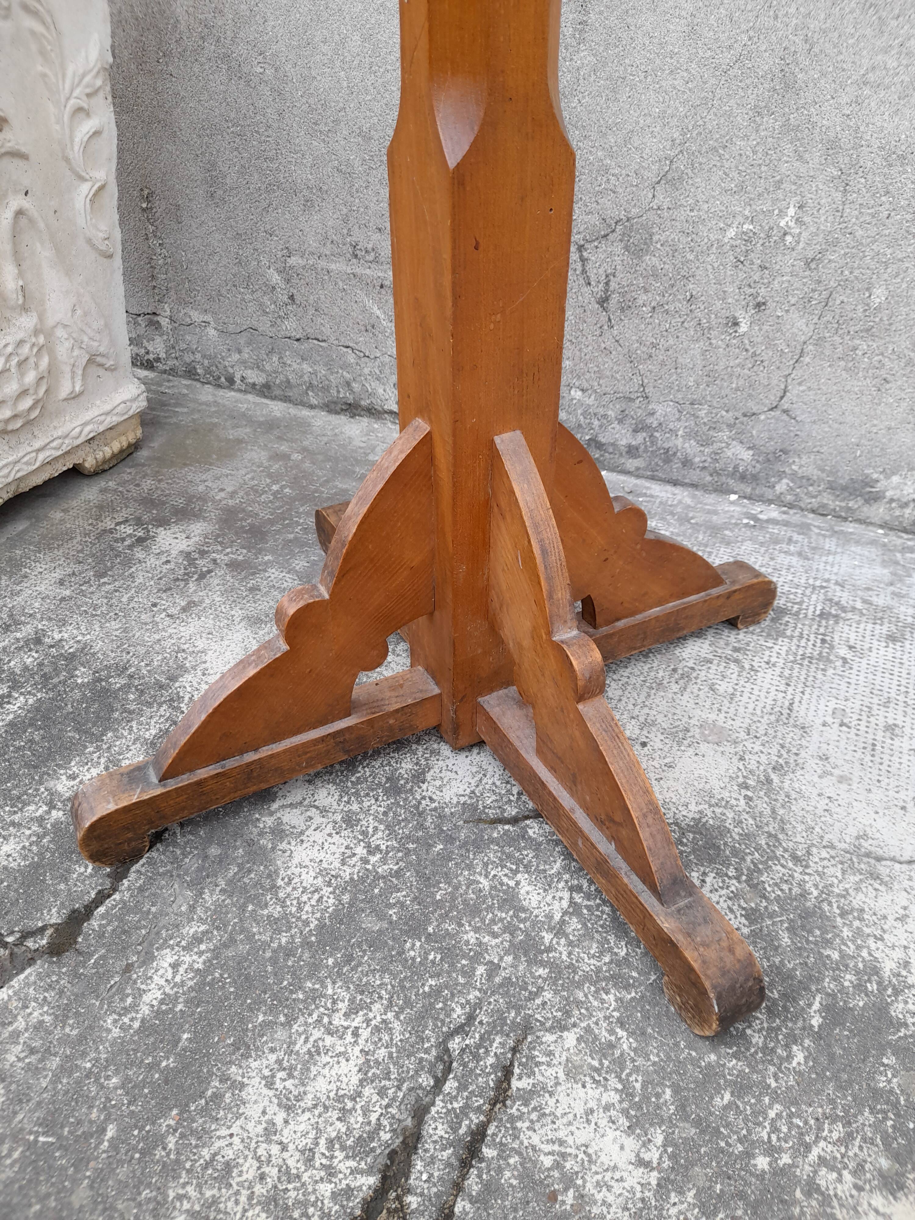 Oak Bistro Coat Rack 1900