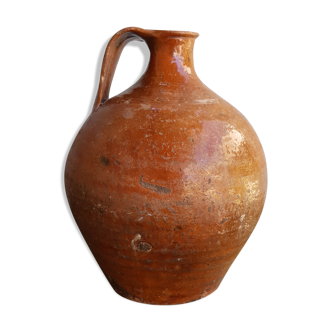 Pitcher jars old pitcher in terracotta