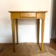 Table d'appoint en bois ancien