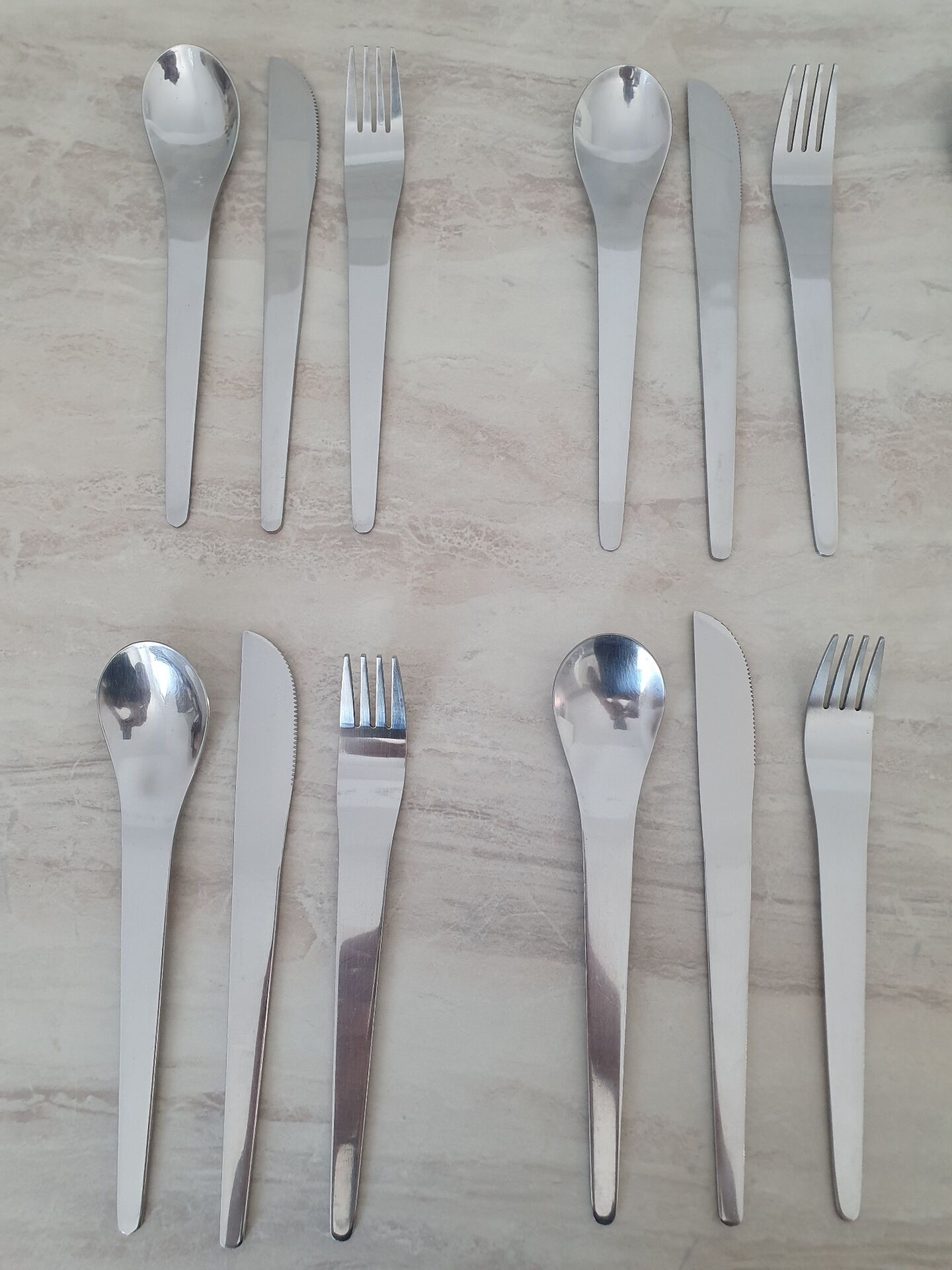 18 stainless steel Space Age place settings / Spoon Fork Knife