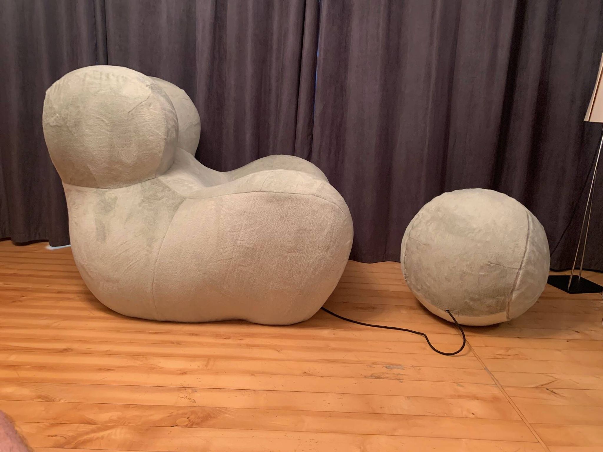 Big Mama" armchair designed by Gaetano Pesce, UP limited 40, B&B Italia