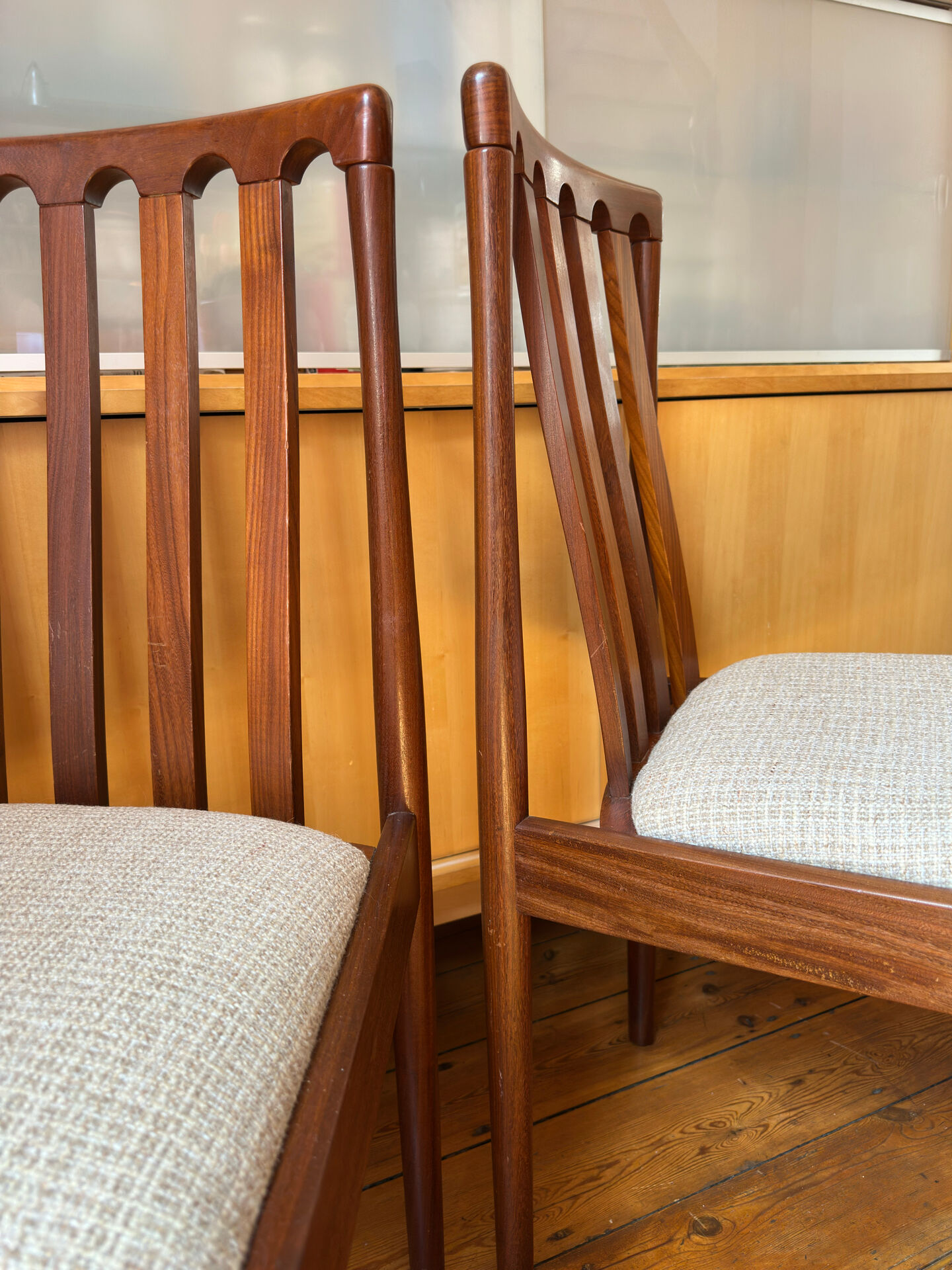 Lot de quatre chaises Meredew