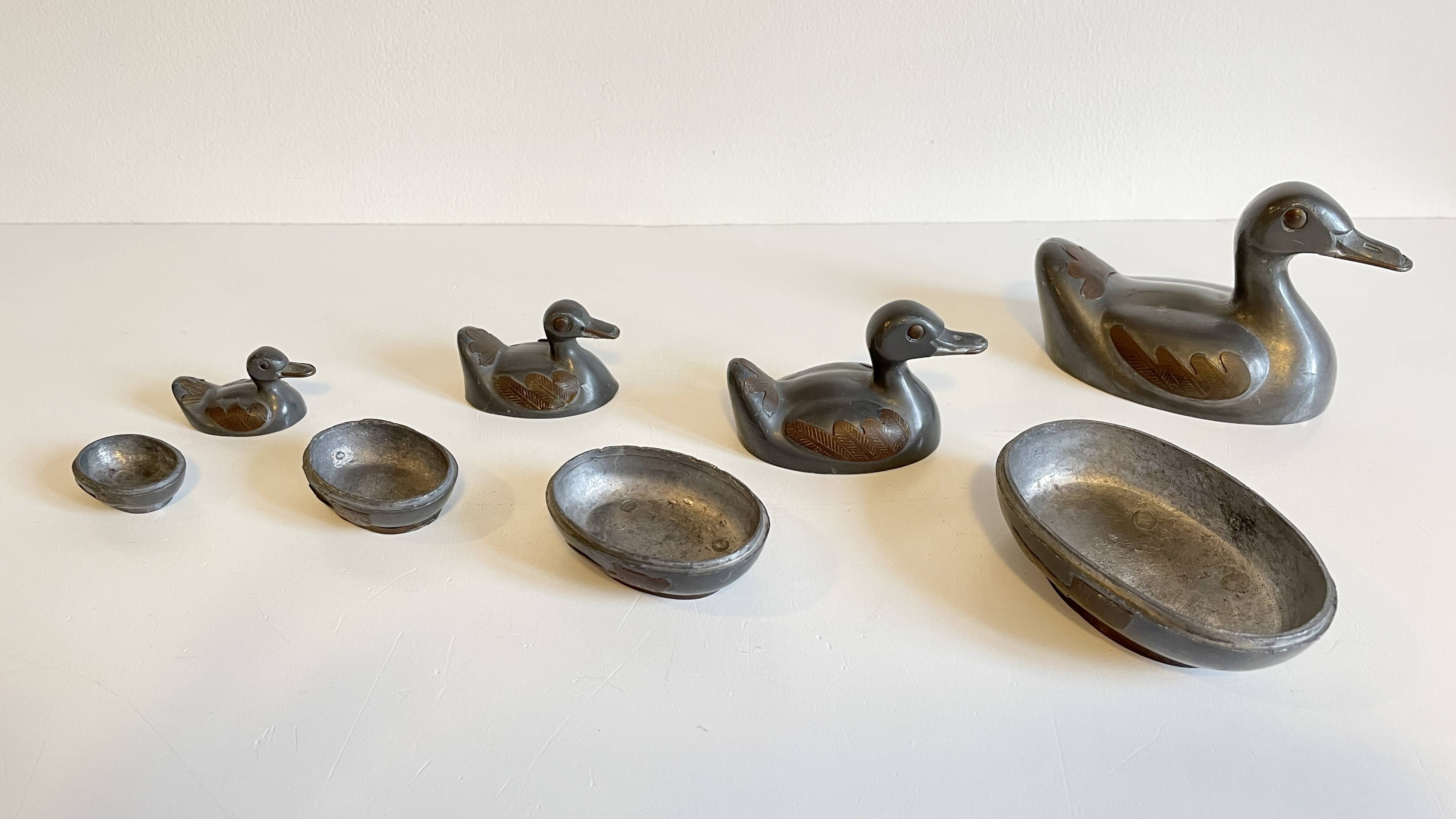 Vintage DUCKS Family