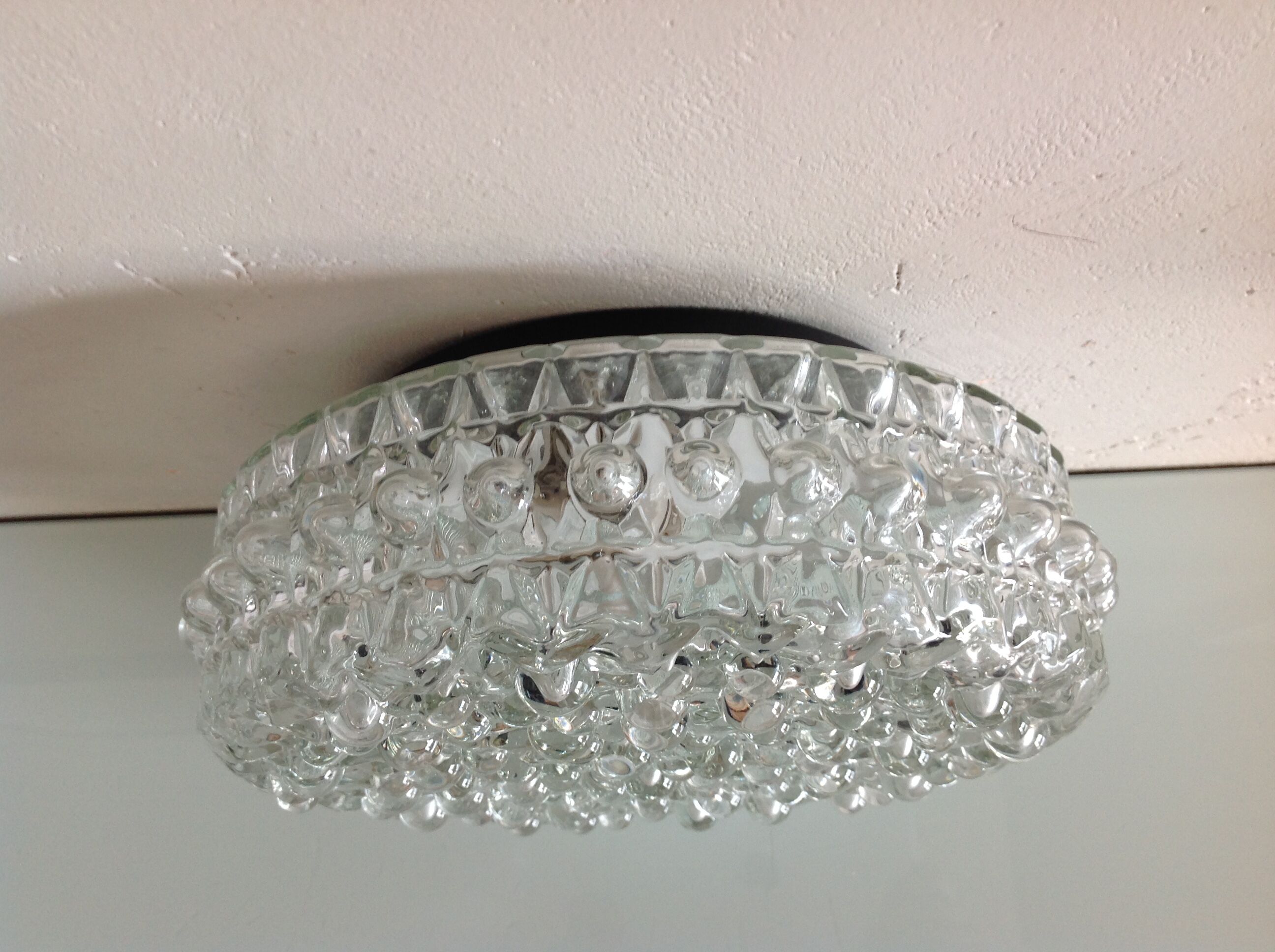 Round ceiling lamp in bubbled glass / vintage 60s-70s