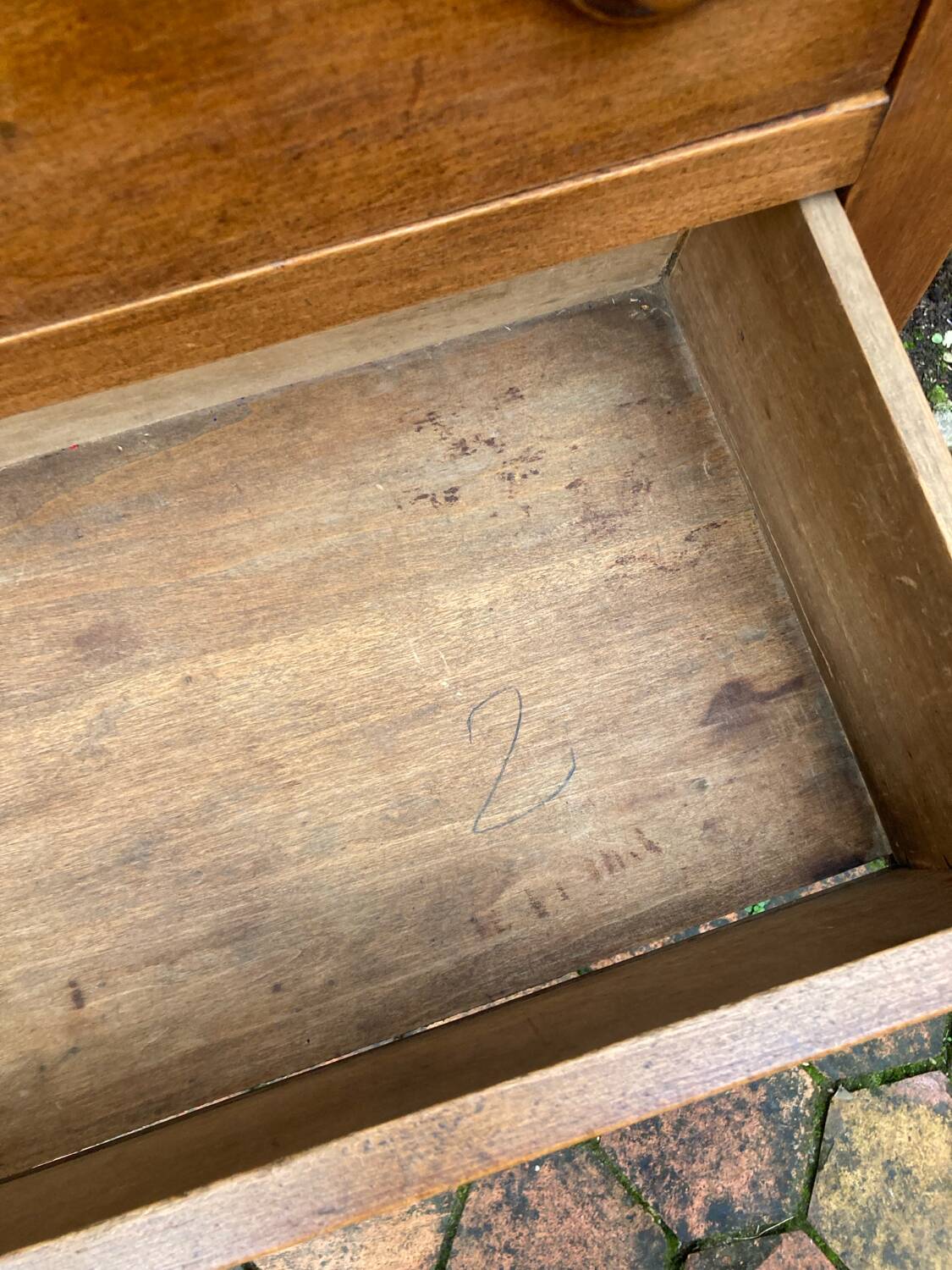 Antique chest of drawers