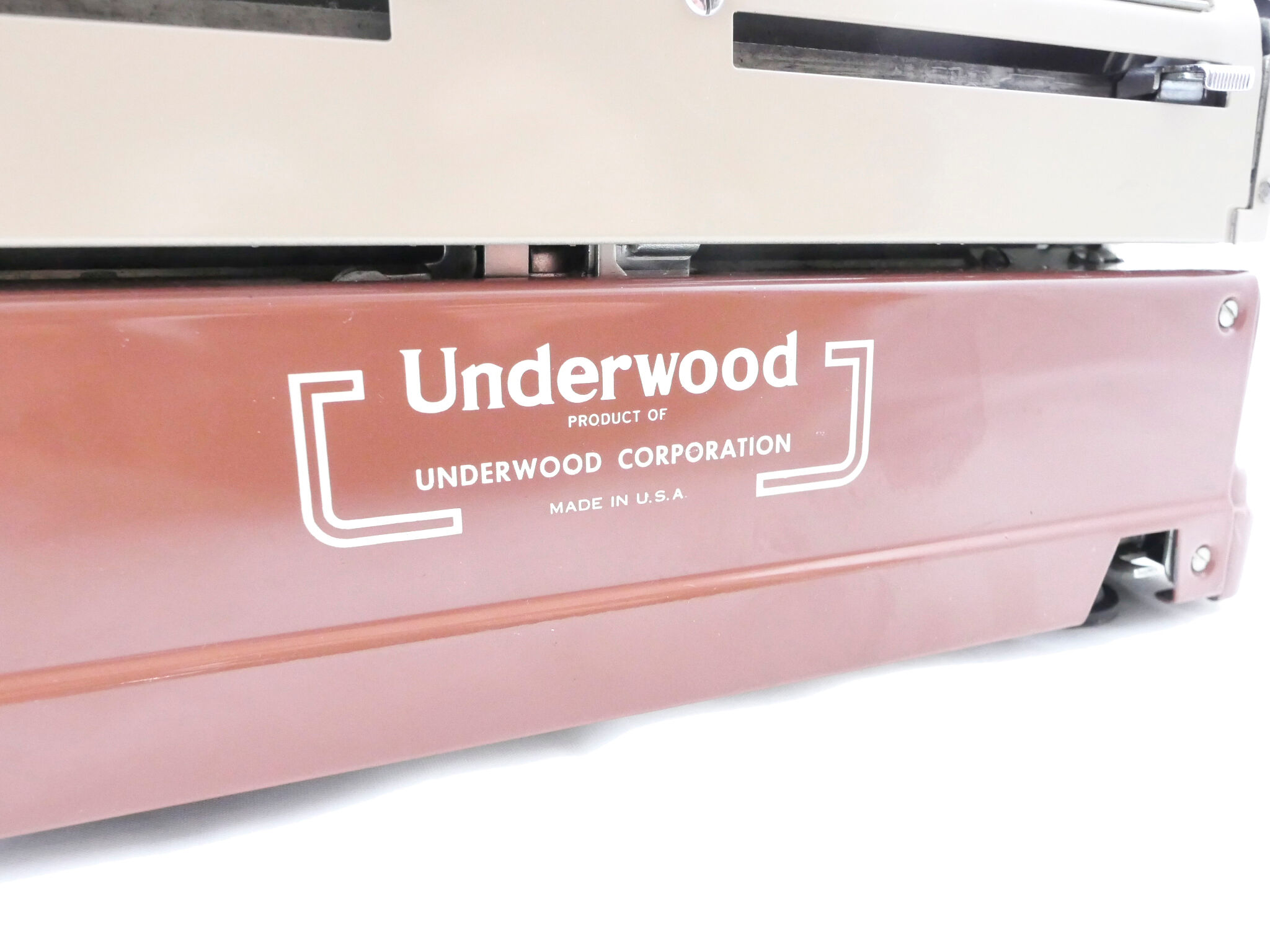 Underwood Quiet Tab De Luxe Caramel and Chocolate Typewriter 1954 revised
