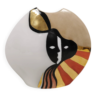 Vase with a motif, in an abstract style.