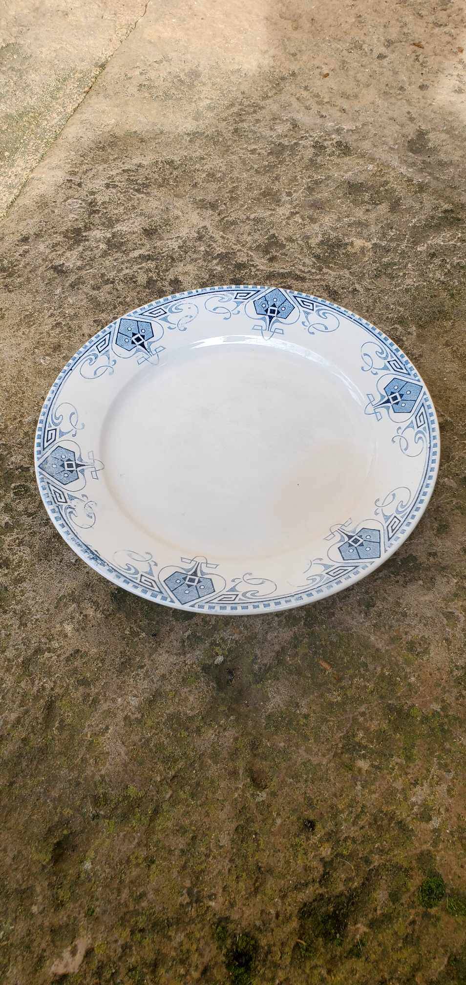 U&C Sarreguemines flat plate Germaine model