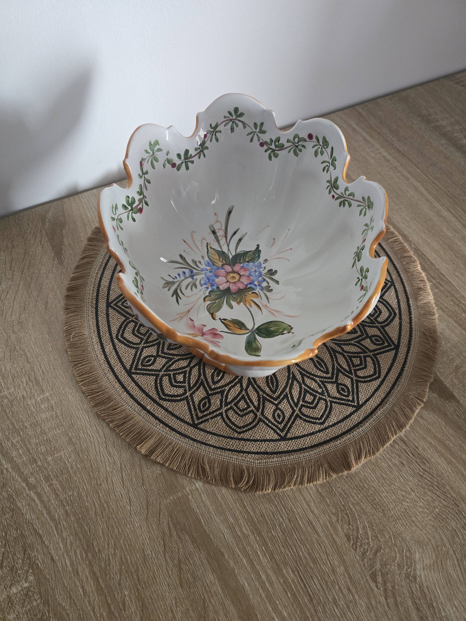 Vintage fruit bowl in Italian faience from BASSANO – Signed