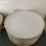 L.Lourioux porcelain service in Foëcy (French craftsmanship) 29 pieces