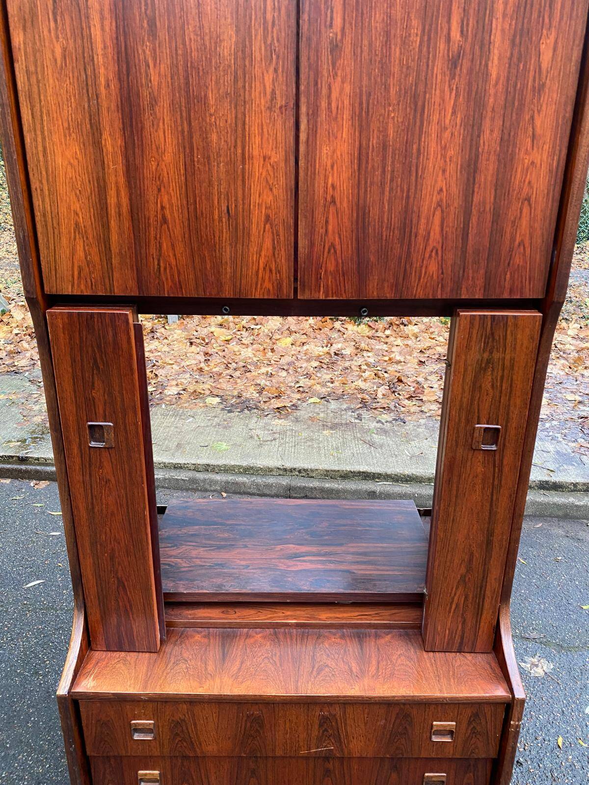 Scandinavian teak wardrobe, circa 1950, 91x65x183cm