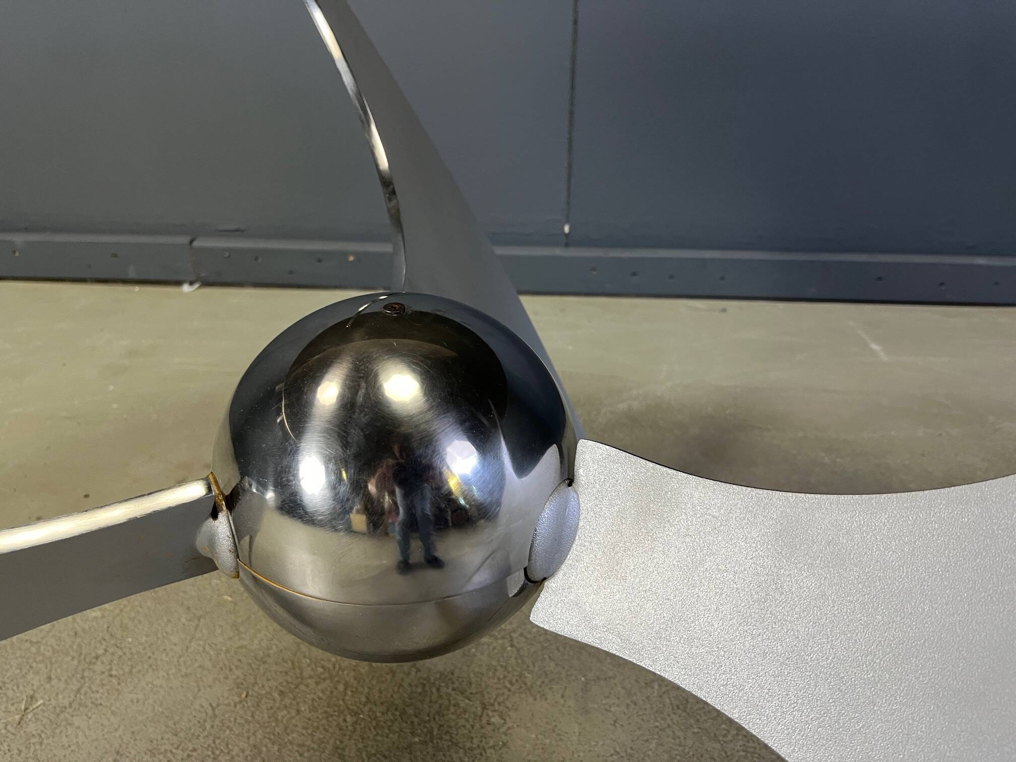 Table basse ou de salle à manger réglable « Helix » de Luciano Campanini, années 1970