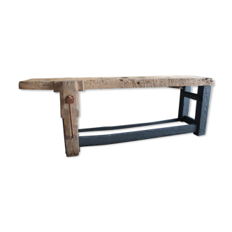 Carpenter's workbench