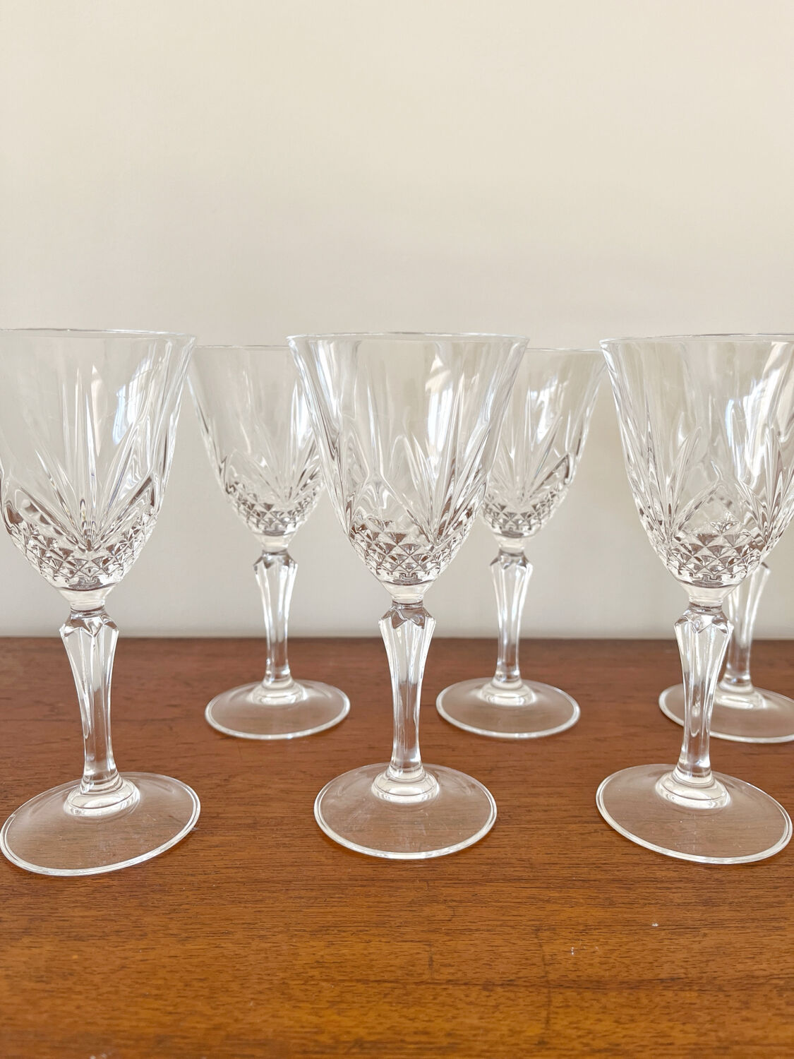 6 vintage Cristal d'Arques "Masquerade" wine glasses