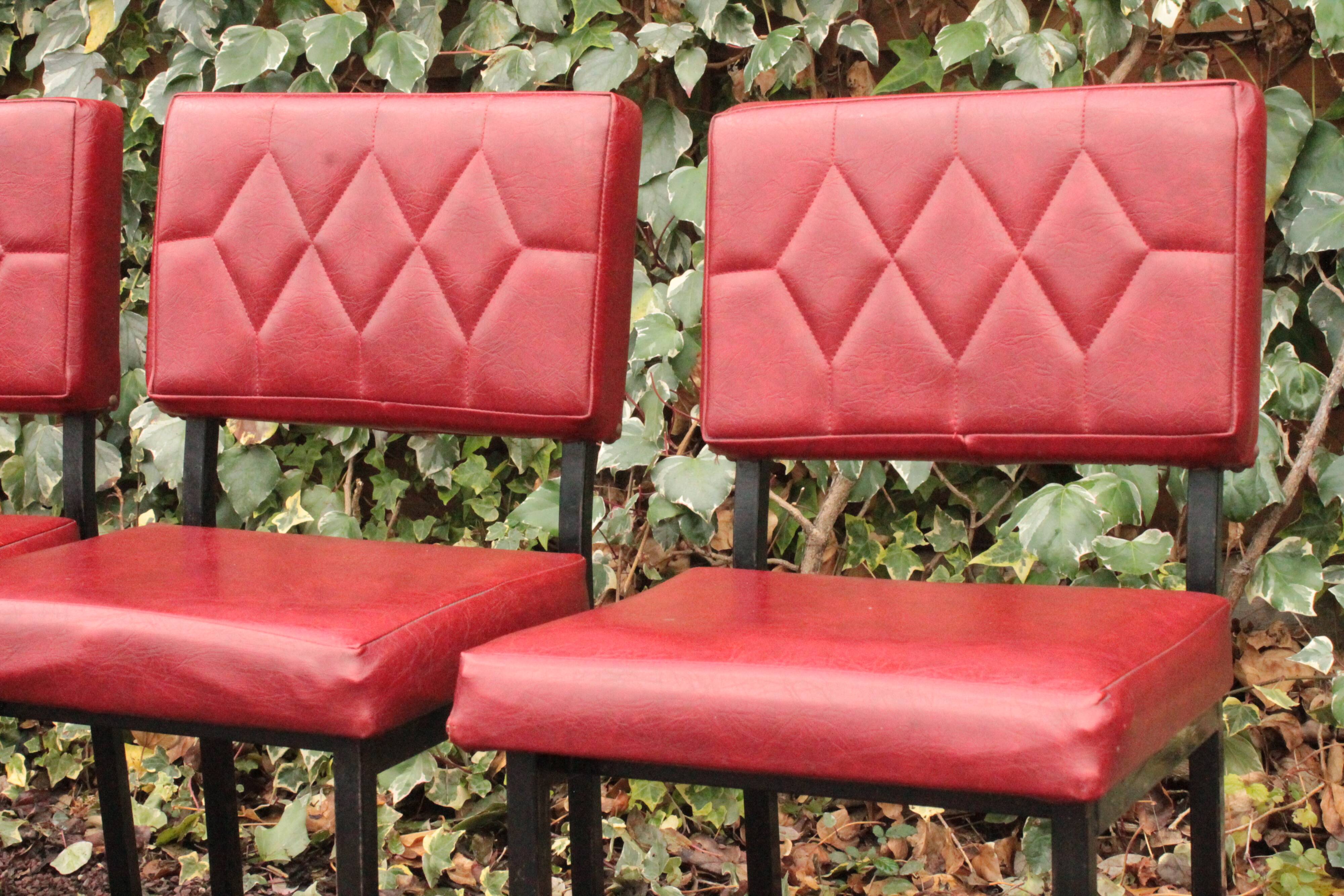 Series of 4 red chairs in skai 50s