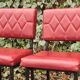 Série de 4 chaises rouges en skaï années 50
