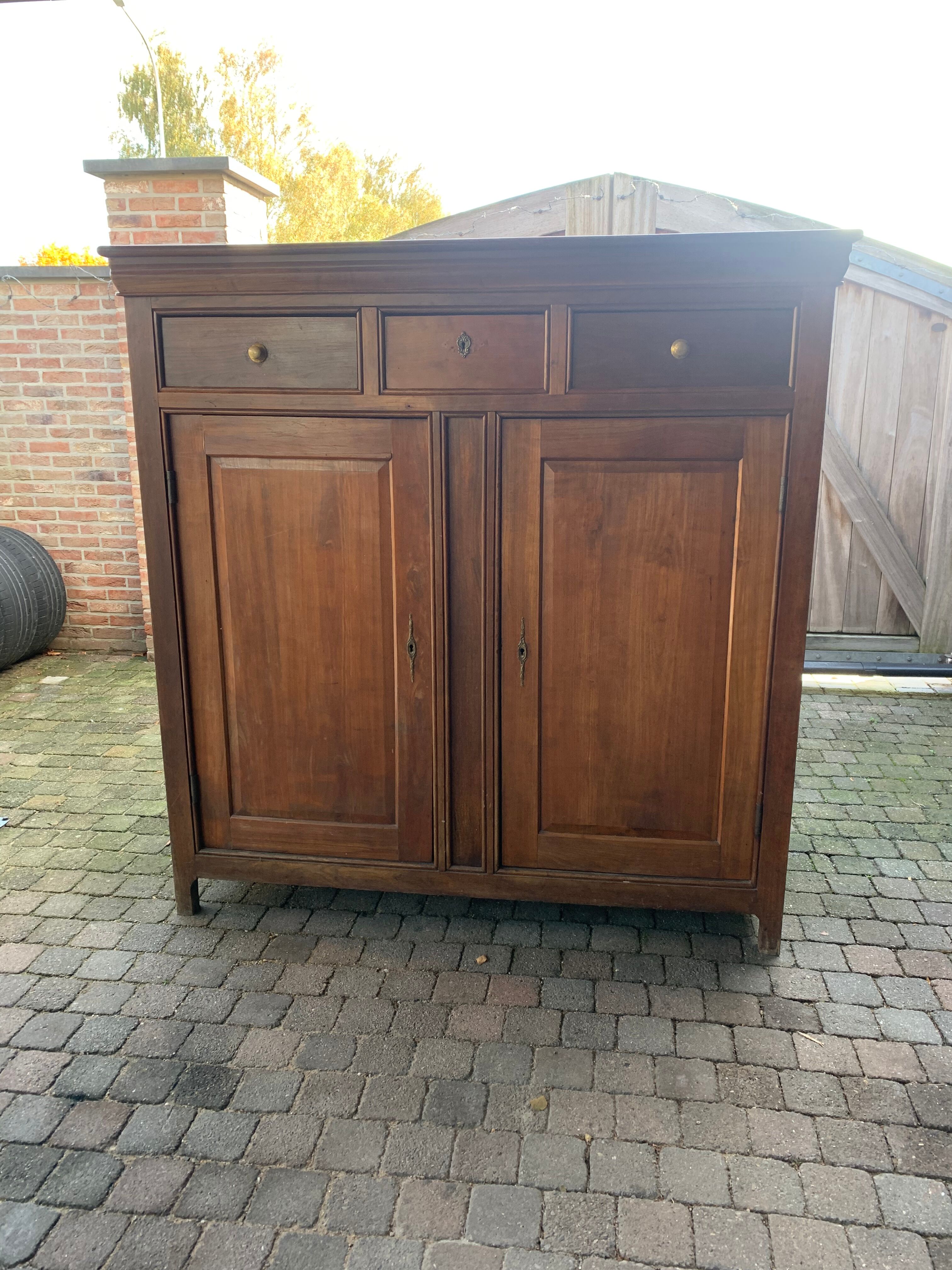 Campaign cabinet