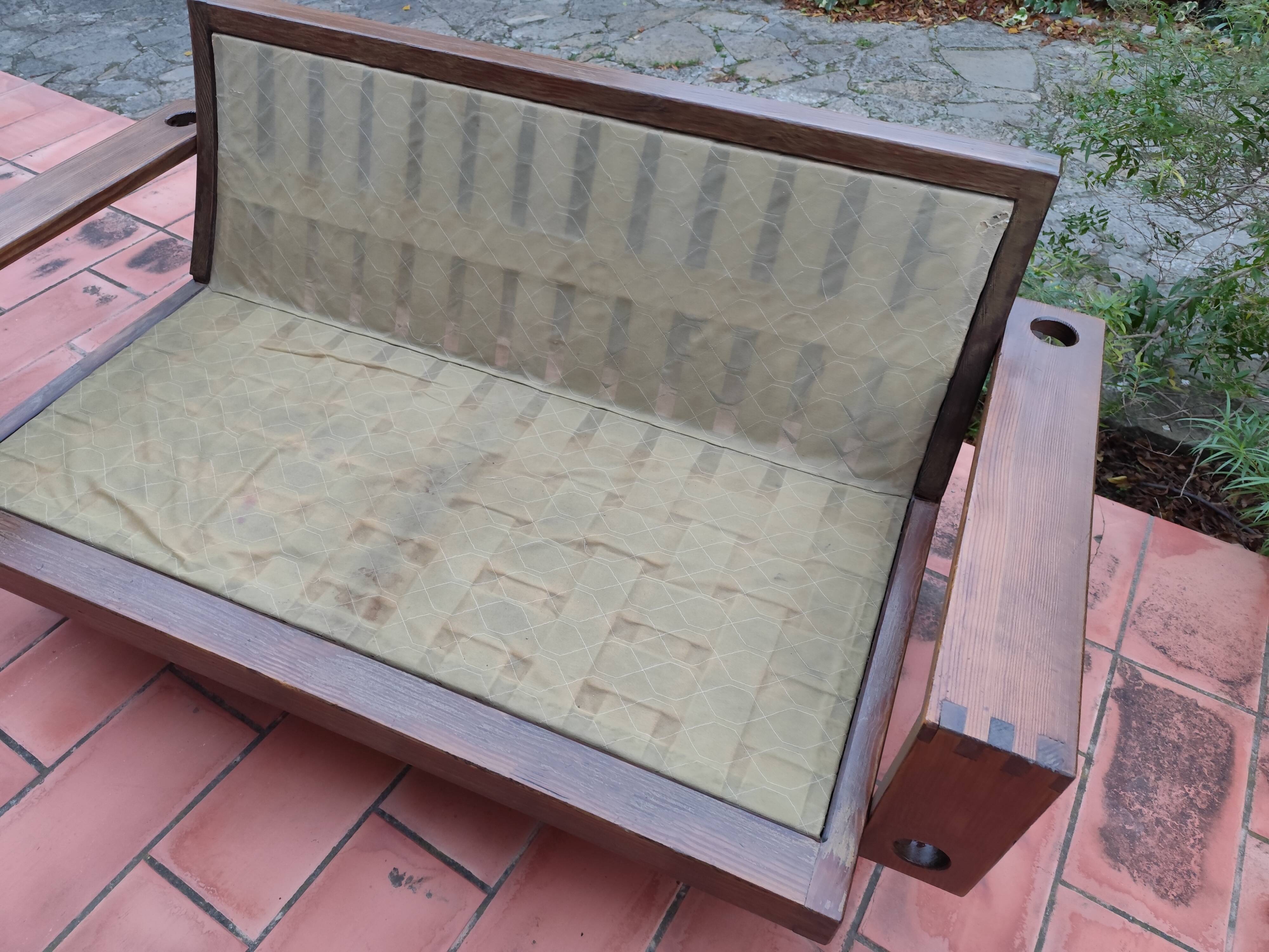 Vintage brutalist sofa in ecru bouclé fabric, 2/3 seater, 1970s