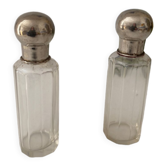 Set of 2 bottles of perfume