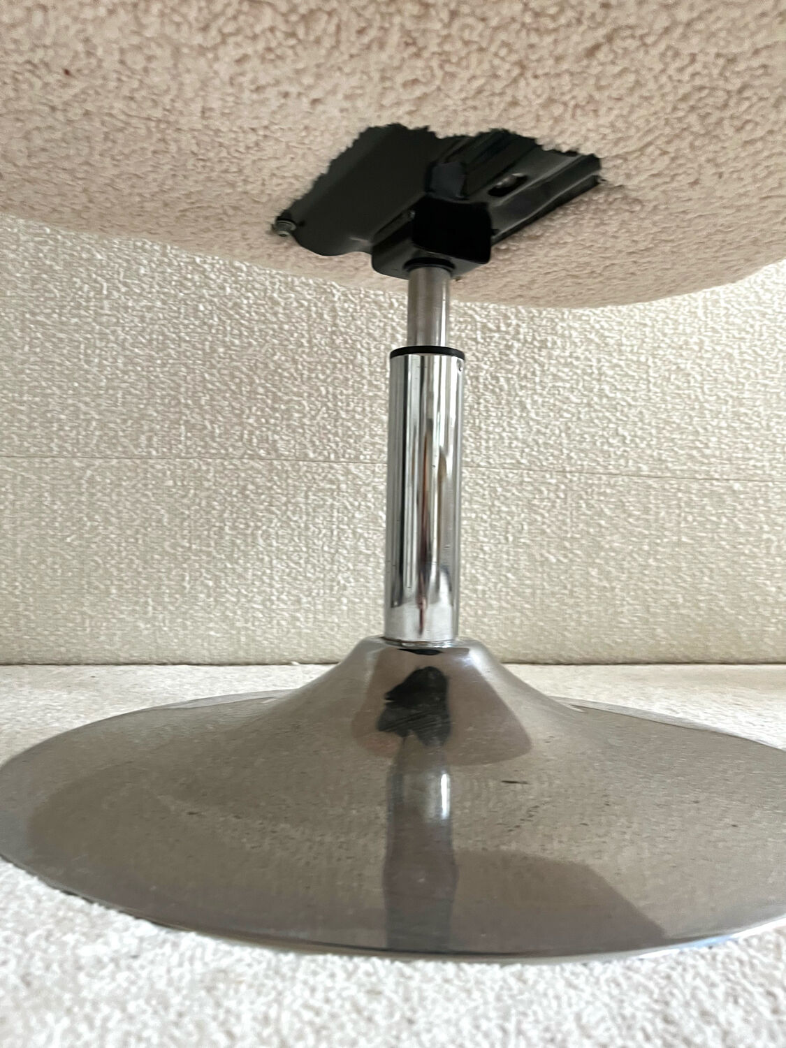 Vintage design armchair