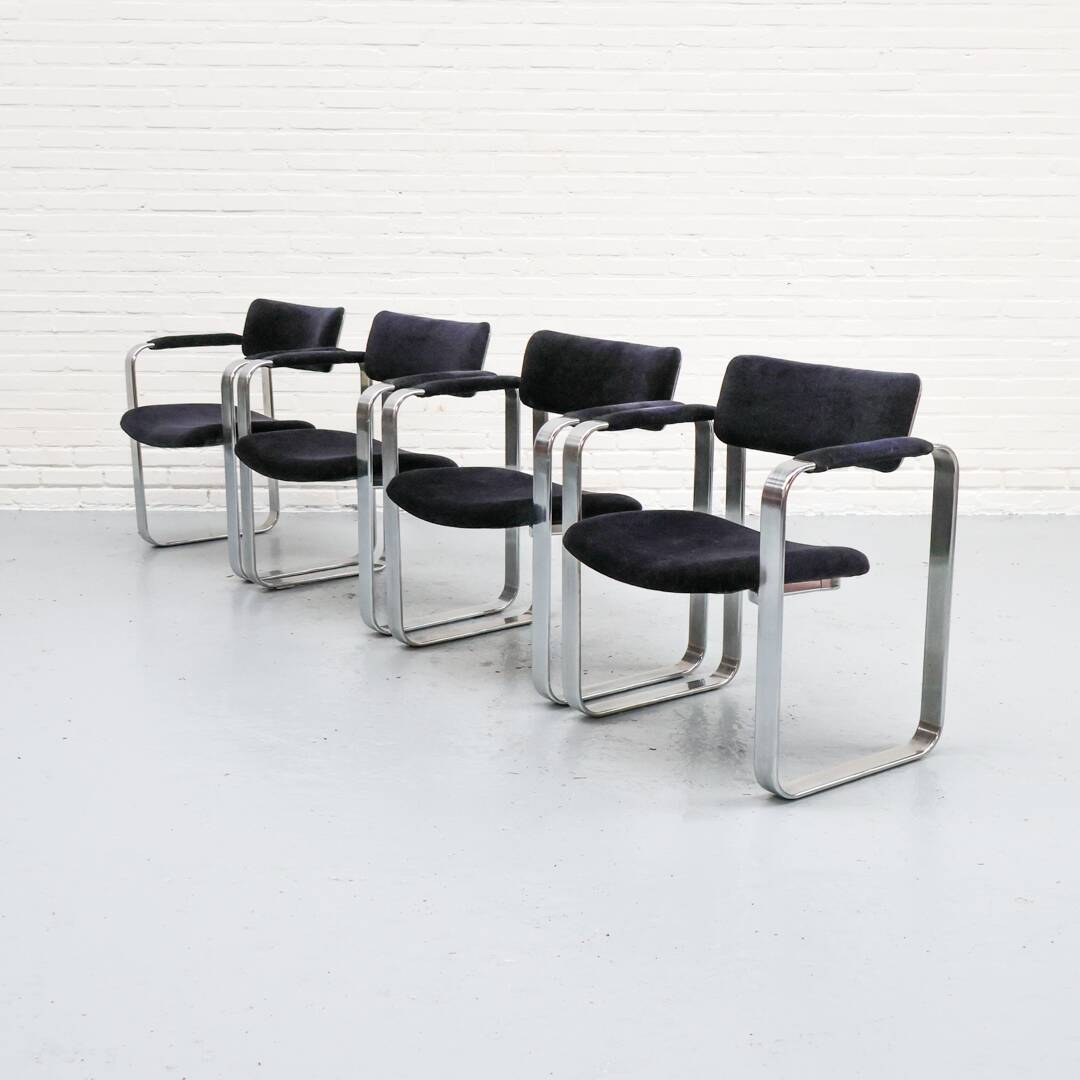 Lot de 4 chaises argentées Eero Aarnio