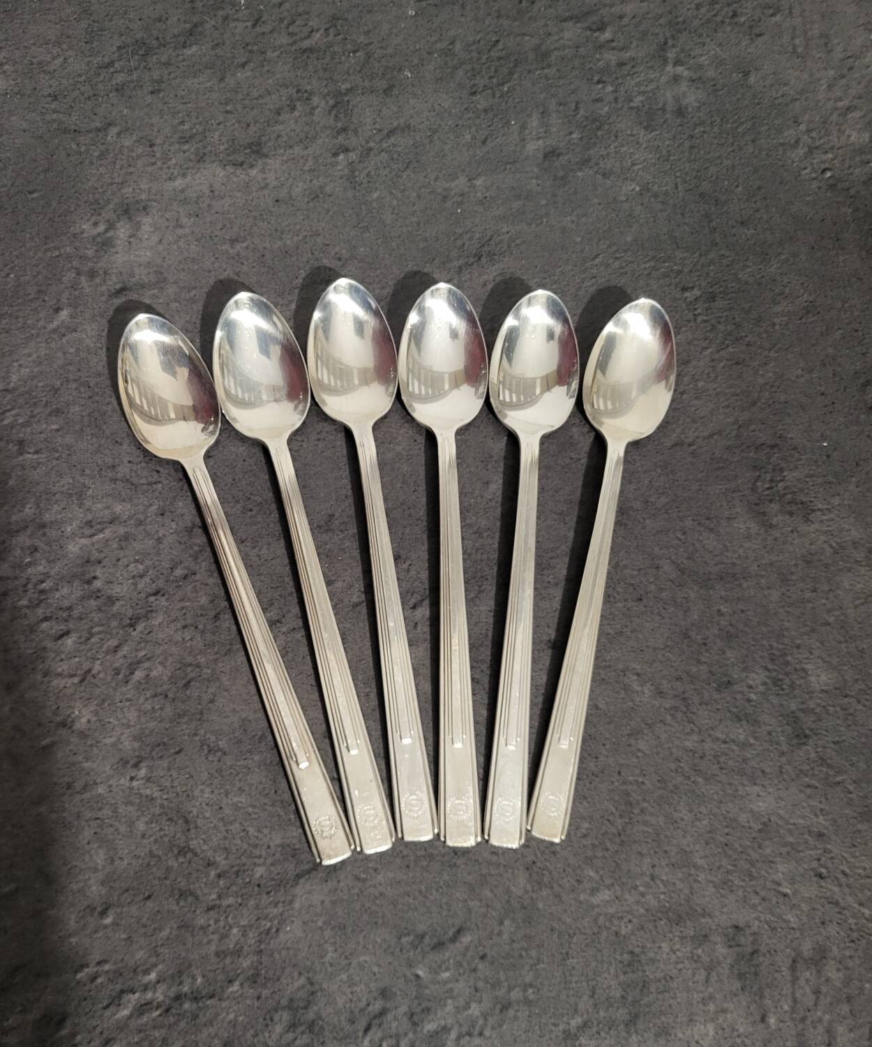 6 vintage Sheraton spoons by Reed & Barton in excellent condition.