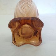 Vase en verre soufflé rose art déco